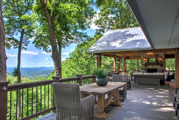Welcome to Hillside Cottage!