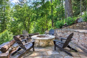 Wood Burning Fire Pit!