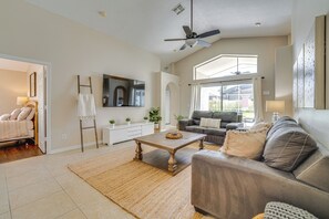 Living Room | Smart TV | Central A/C