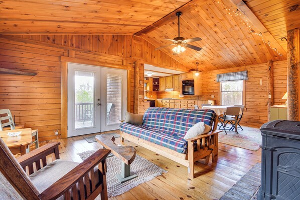 Lovell Vacation Rental | 2BR | 1BA | Stairs Required | 2,400 Sq Ft