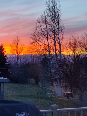 Catch a gorgeous Colorado sunset from the back deck!