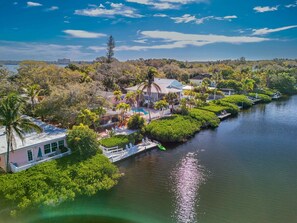 Resort w/ dock, kayaks, & heated pool