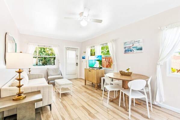 Private entrance & private patio view