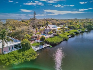 Resort w/ pool, dock, courtyard, patios, grills, & parking