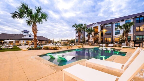 Pool