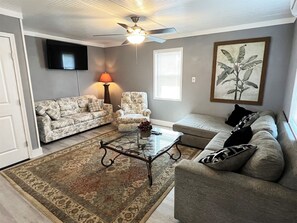 Living to Right - 1 Queen Sofa Bed