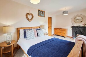 The Old Bakehouse, Whitby - Host & Stay