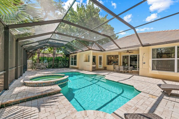 Off Tropic by Tropical Sands Accommodations