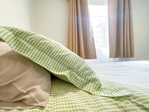 Twin bedroom | Lily Pad 7 - Lily Pad Cottages, Nassington, near Stamford