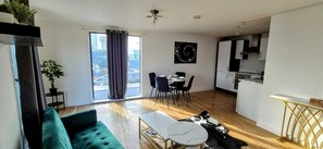 Living Room / Lounge