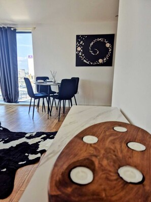 Living Room / Lounge