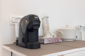 Kaffee und/oder Kaffeemaschine