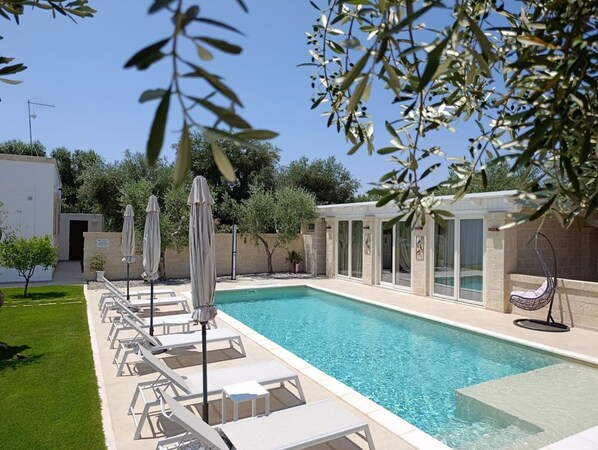 Building Exterior, Garden, Outdoor, Pool