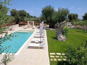 Building Exterior, Garden, Outdoor, Pool