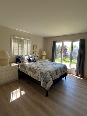 Full size bed