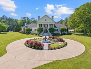 Southern charm awaits! One of the most notable homes in Alabama, 7200 sq feet, 3 floors, and 8 acres of beauty, luxury, and styled with comfort and ease of living in mind.  