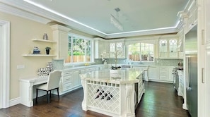 Gourmet Kitchen