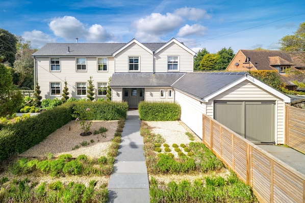 Little Fig, Aldeburgh: Located in the beautiful coastal town of Aldeburgh