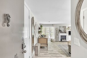 Welcome to 1651 St. Andrew's Common!