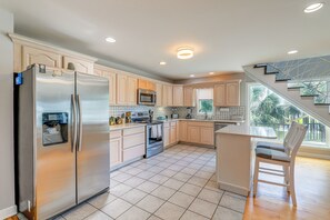 Kitchen | 1st Floor | Drip Coffee Maker | Toaster | Blender | Slow Cooker
