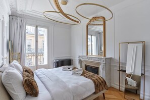 Chambre 1 lit 160 cm