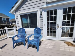 Personal porch