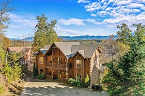 majestic-view-lodge-1