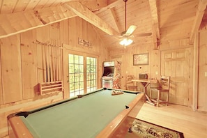 Spielezimmer