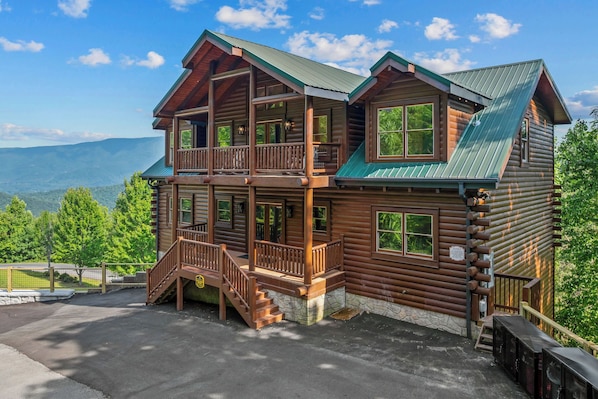 rustic-ridge-retreat-2