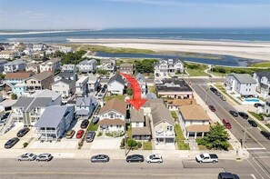 you are only 4 houses away from the beach