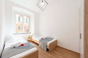 Twin bedroom