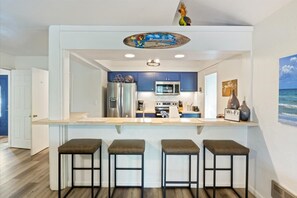 Breakfast Bar