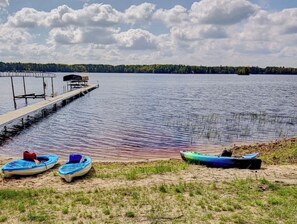 Lakeside, you will find easy access to the sandy beachfront for a refreshing swim, cast your line off the  boat dock for fishing fun, or explore the serene waters with our complimentary Kayaks (6), Paddle Board, and  Paddle Boat.