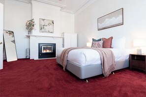 Gas fireplace