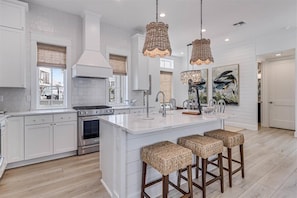 Kitchen, 1st Floor