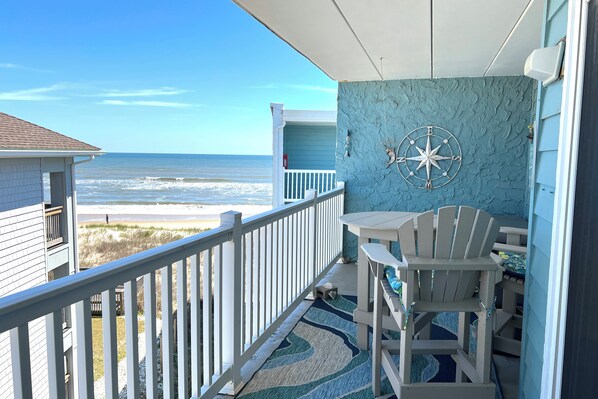 PVC309: Waves for Days | Private Balcony