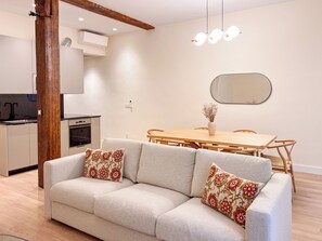 Salón 8