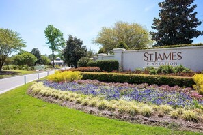 St James Entrance
