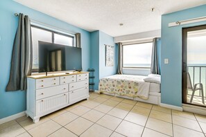 Studio | Free WiFi | Smart TV | Central A/C & Heating