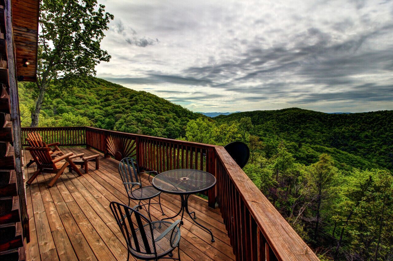 Cloud 9: Log Cabin, Stunning View, Luxury Hot Tub, Gas Fire