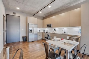 Downtown Nashville Nashville 1 Bedroom Kitchen