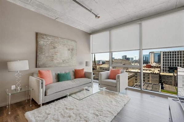 Downtown Nashville Nashville 1 Bedroom Living Room