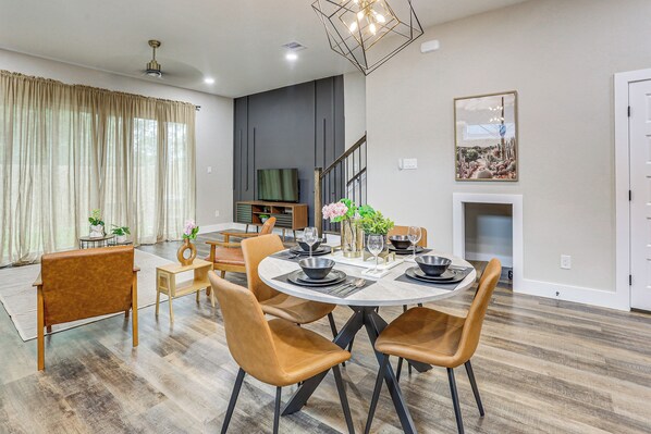 Houston Vacation Rental | 3BR | 2.5BA | Steps Required | 1,800 Sq Ft