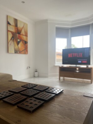 Living Room / Lounge