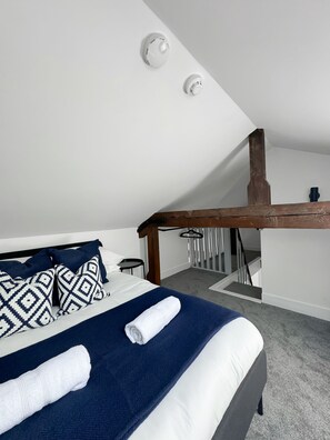 Apartment 3 Bedroom Mezzanine Double