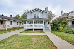 House Exterior | ~1 Mi to MARTA Station