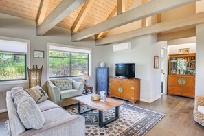 Living Room | Smart TV | Queen Sleeper Sofa