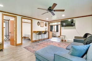 Living Room | Twin Sleeper Chair | A/C Unit | Smart TV
