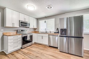 Fully Equipped Kitchen | Newly Remodeled