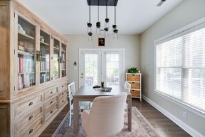 Clean and organized workspace for maximum productivity.